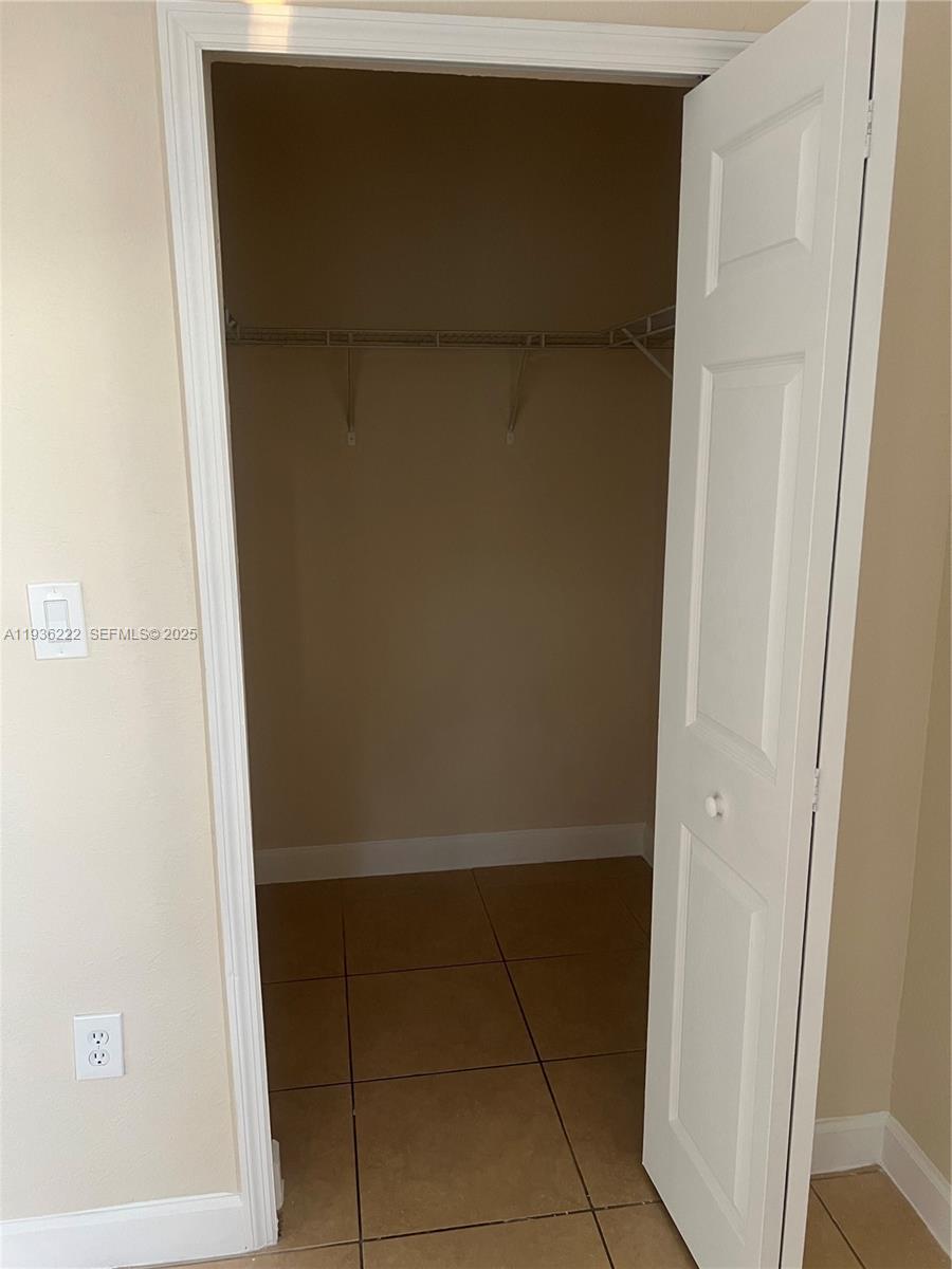 2826 Se 16th Pl 203 Property Photo 15