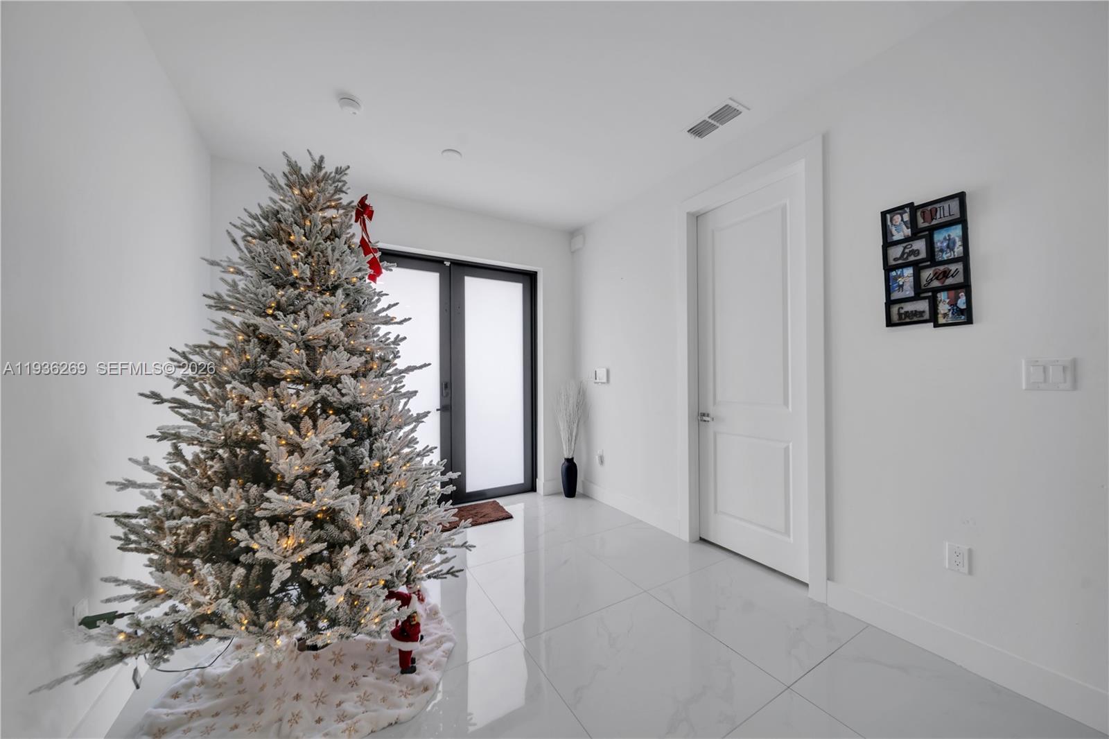 1112 Clark Ave Property Photo 18