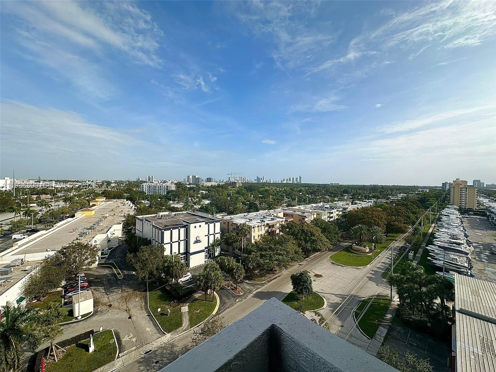 13499 Biscayne Blvd 1013 Property Photo 4
