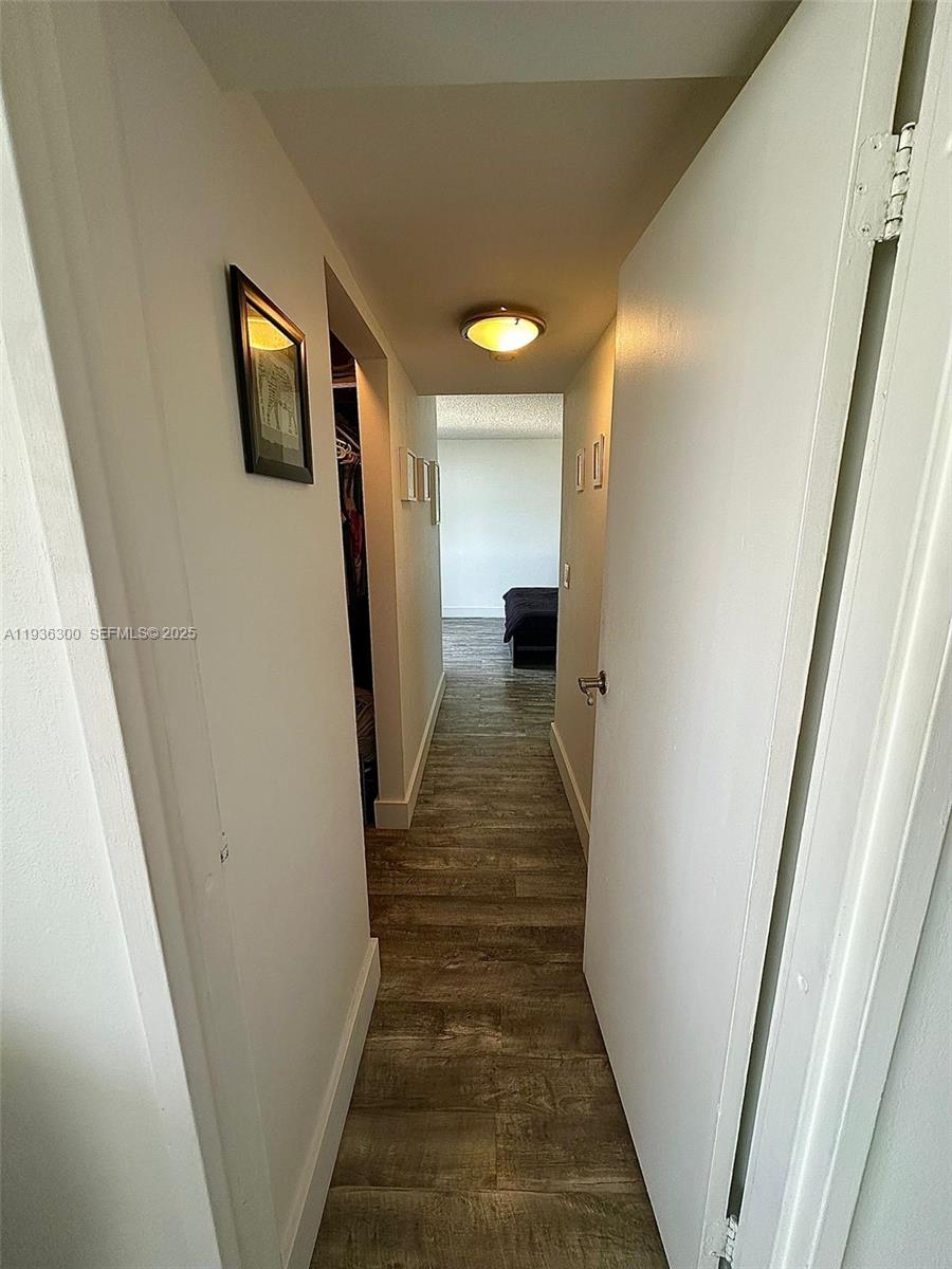 13499 Biscayne Blvd 1013 Property Photo 7