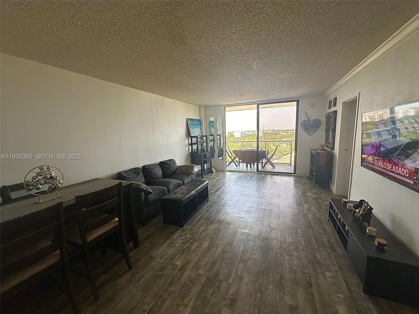 13499 Biscayne Blvd 1013 Property Photo 15