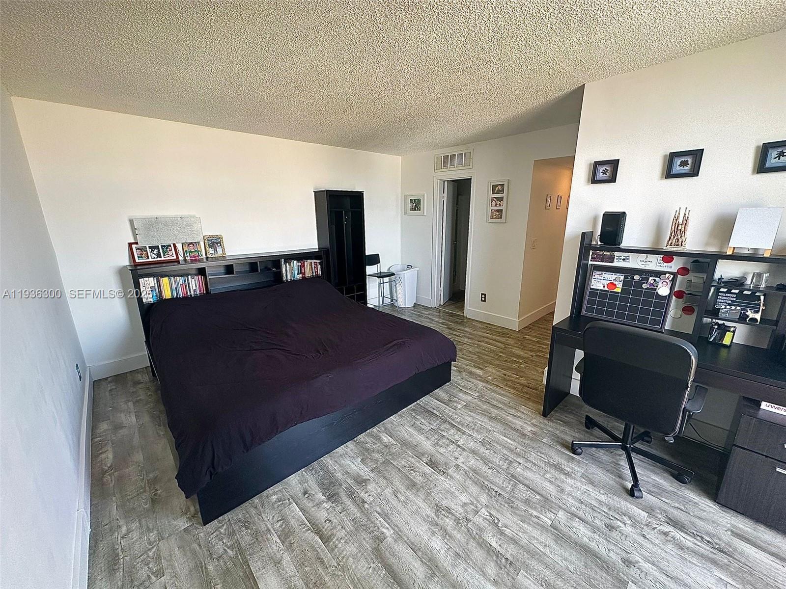 13499 Biscayne Blvd 1013 Property Photo 16
