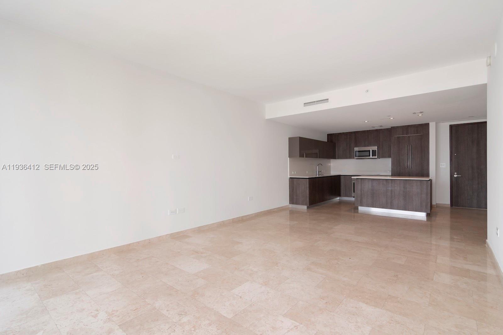 68 Se 6th St 2010 Property Photo 10