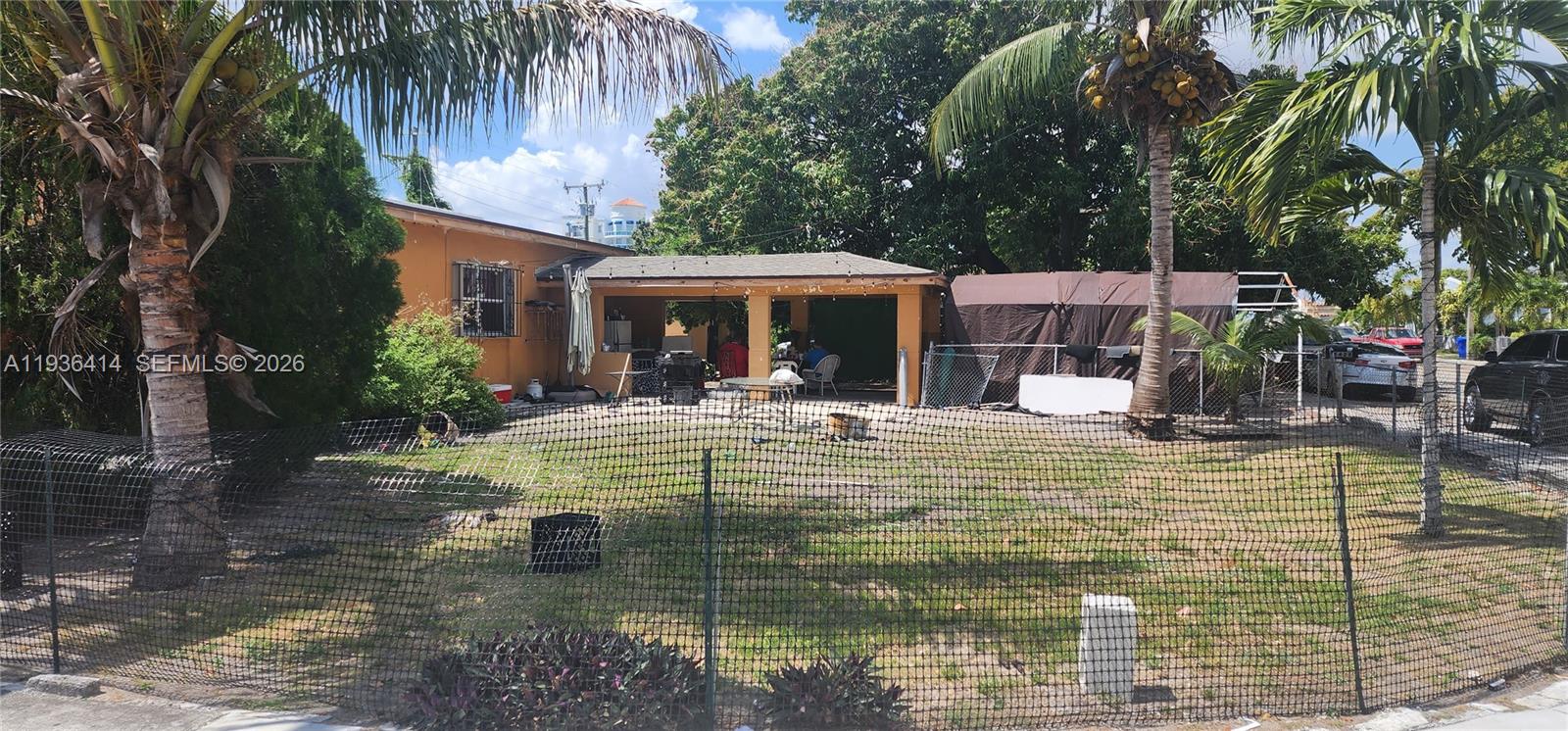 5428 Nw 13th Ave Property Photo 3