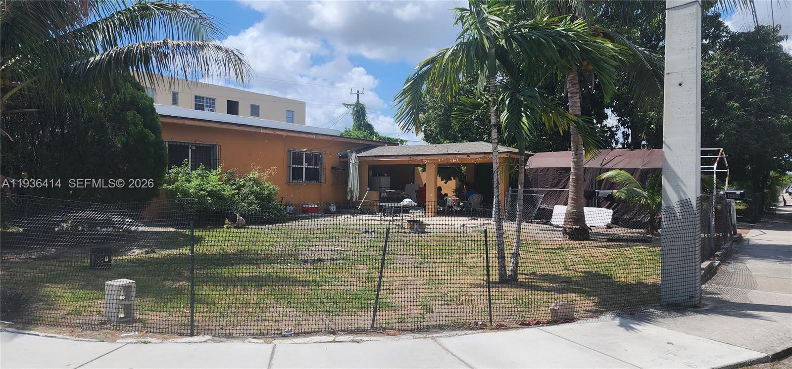 5428 Nw 13th Ave Property Photo 4