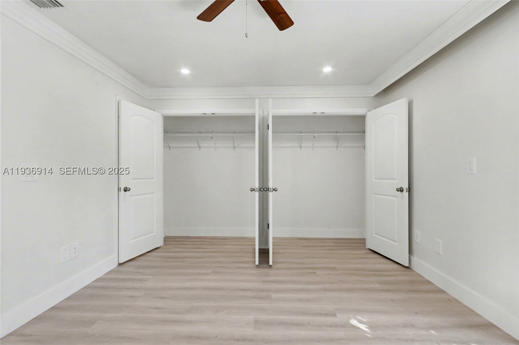 523 Ne 38th St 6 Property Photo 18