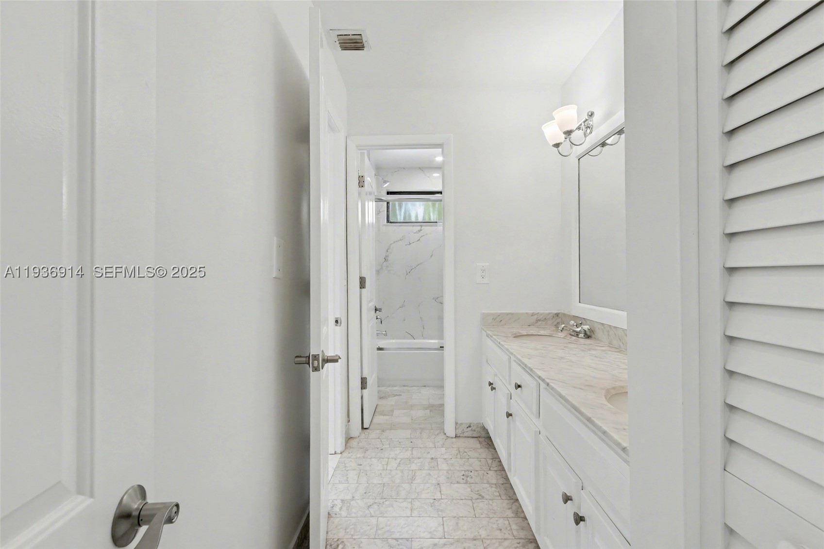 523 Ne 38th St 6 Property Photo 22