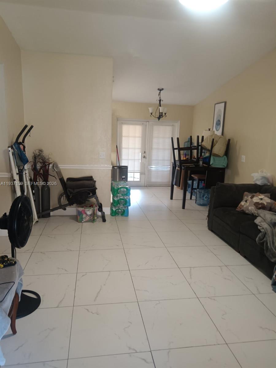 3917 4 Property Photo 4