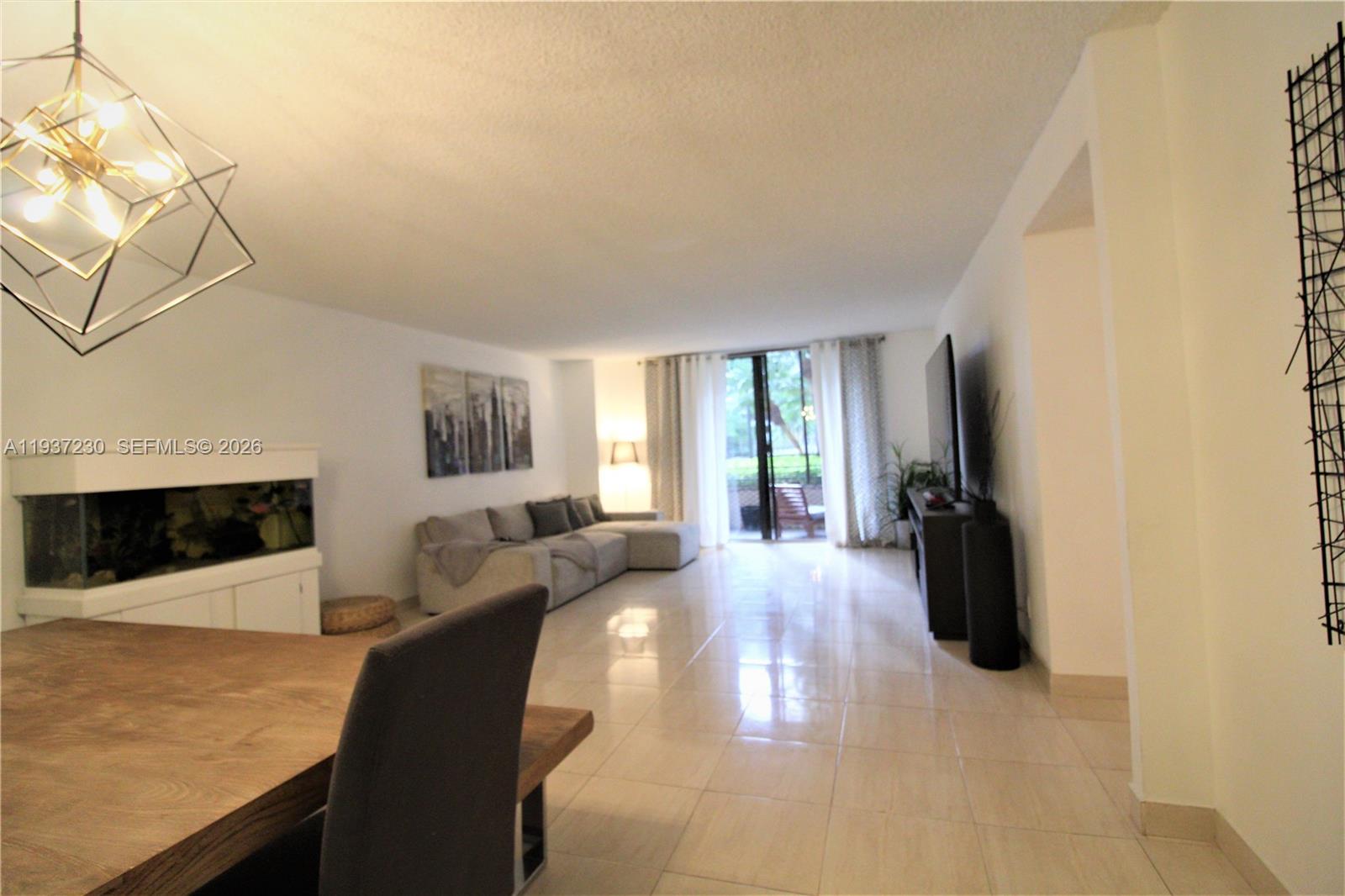 2500 Parkview Dr 315 Property Photo 4
