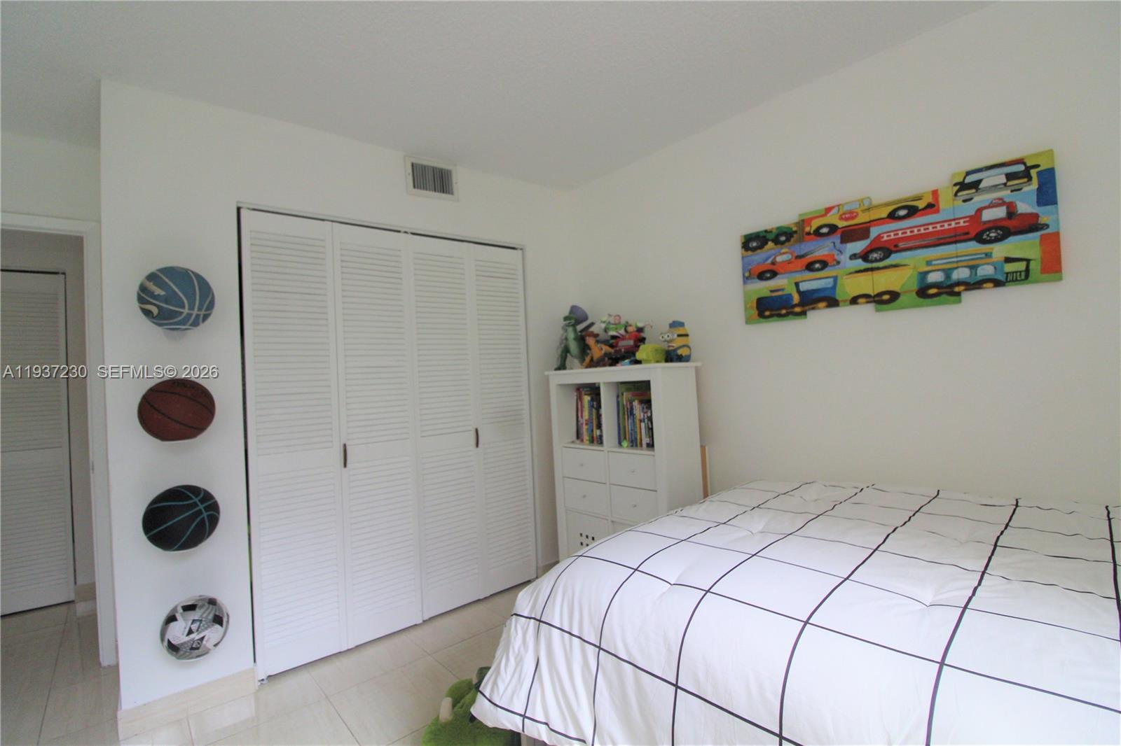 2500 Parkview Dr 315 Property Photo 14