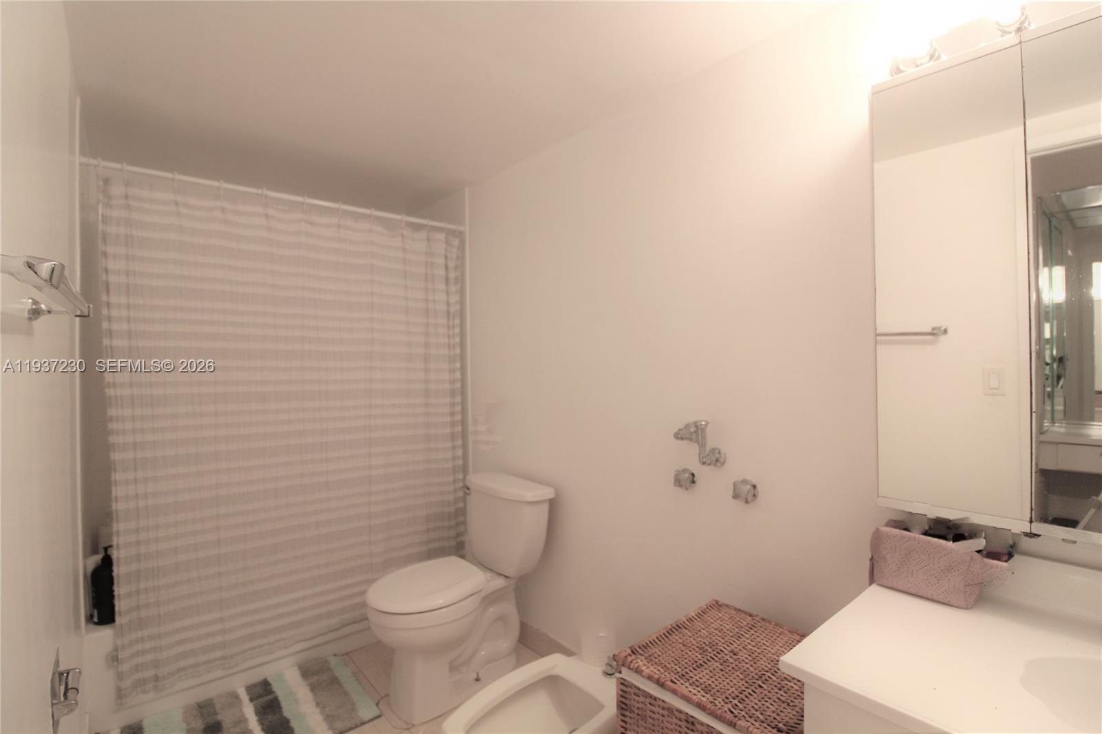 2500 Parkview Dr 315 Property Photo 16