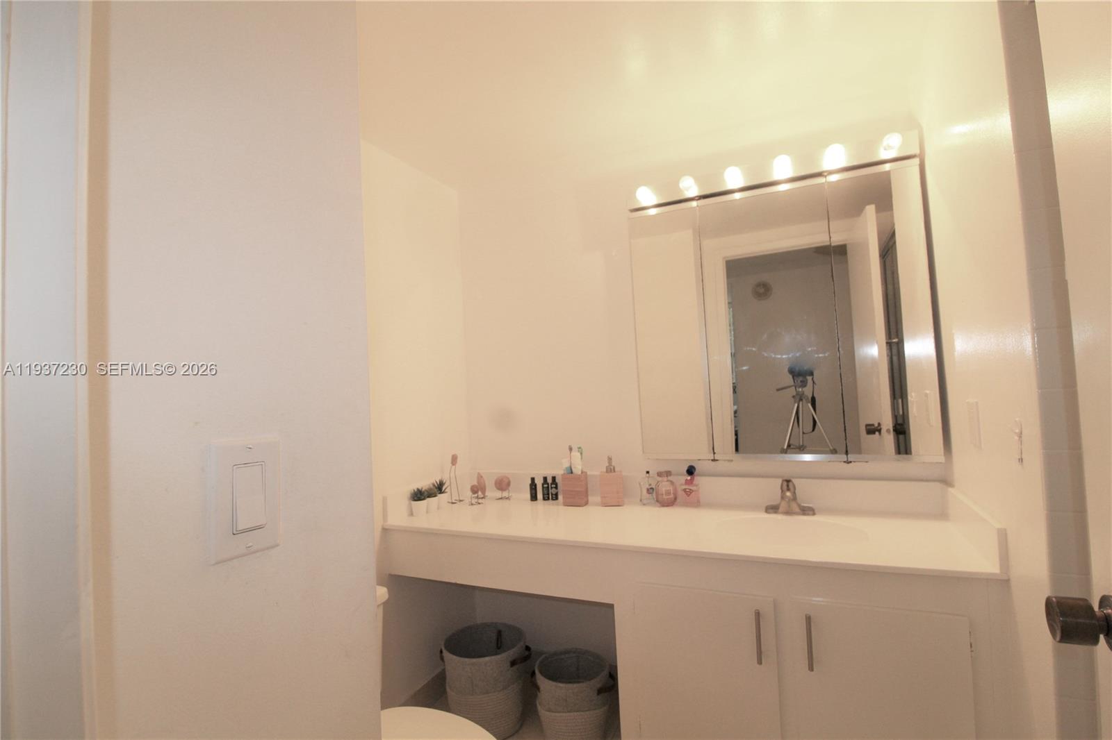 2500 Parkview Dr 315 Property Photo 18