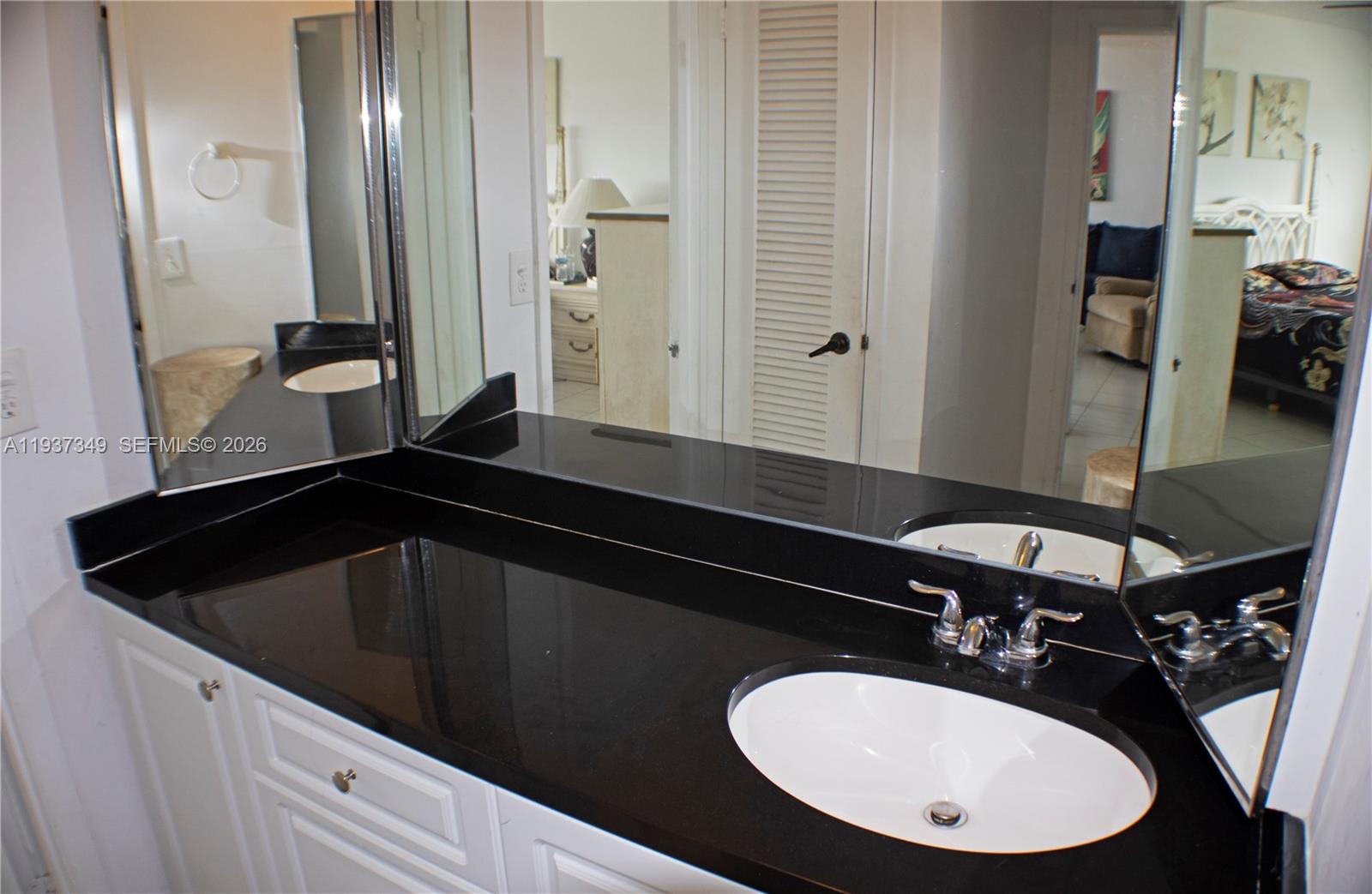 9511 Collins Ave 1108 Property Photo 6