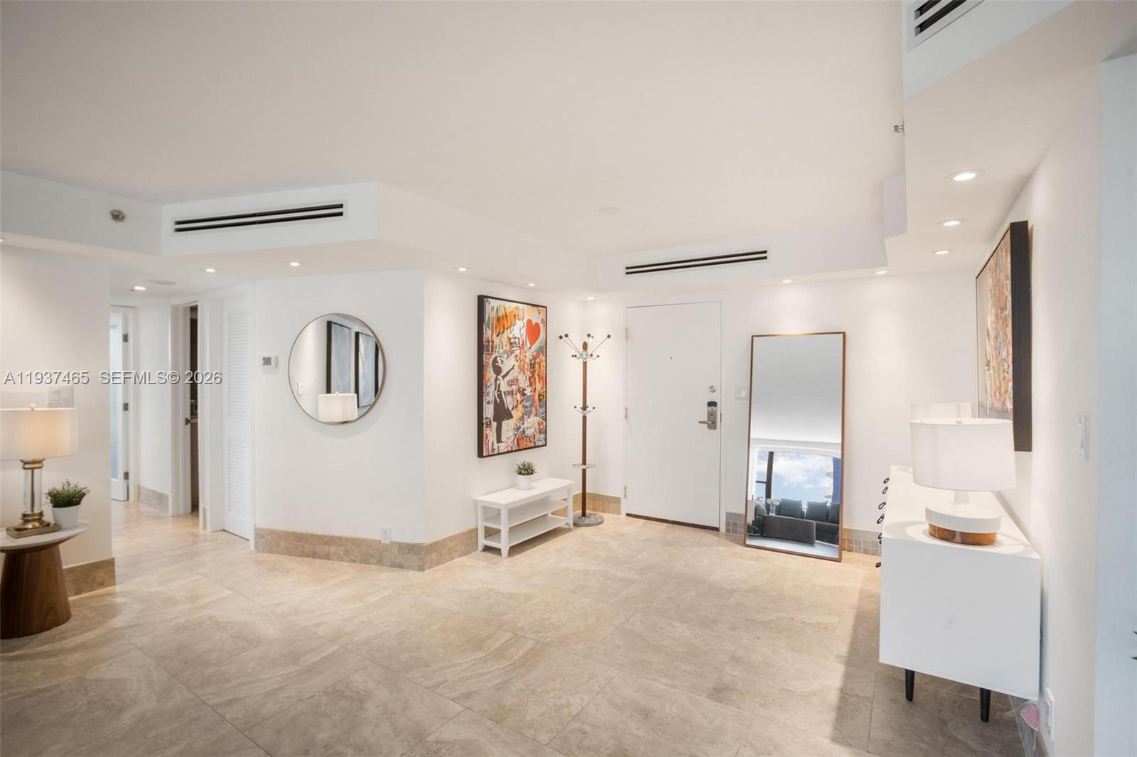 5225 Collins Ave 1221 Property Photo 19