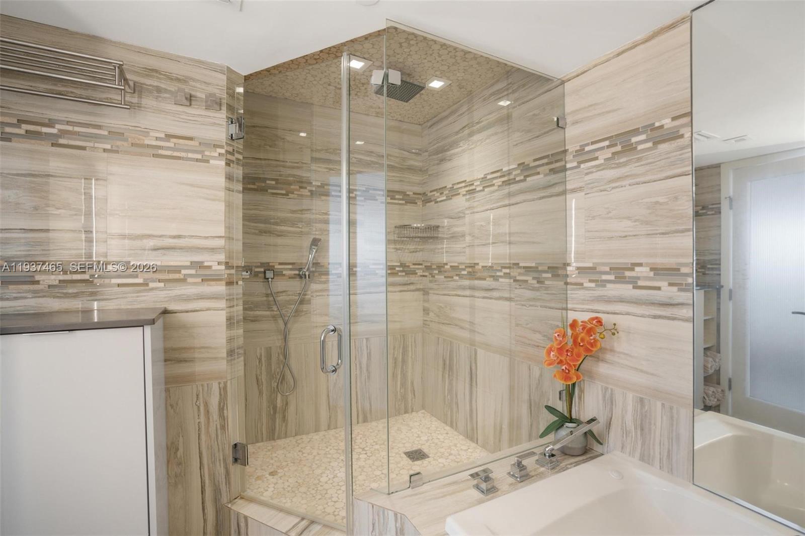 5225 Collins Ave 1221 Property Photo 43