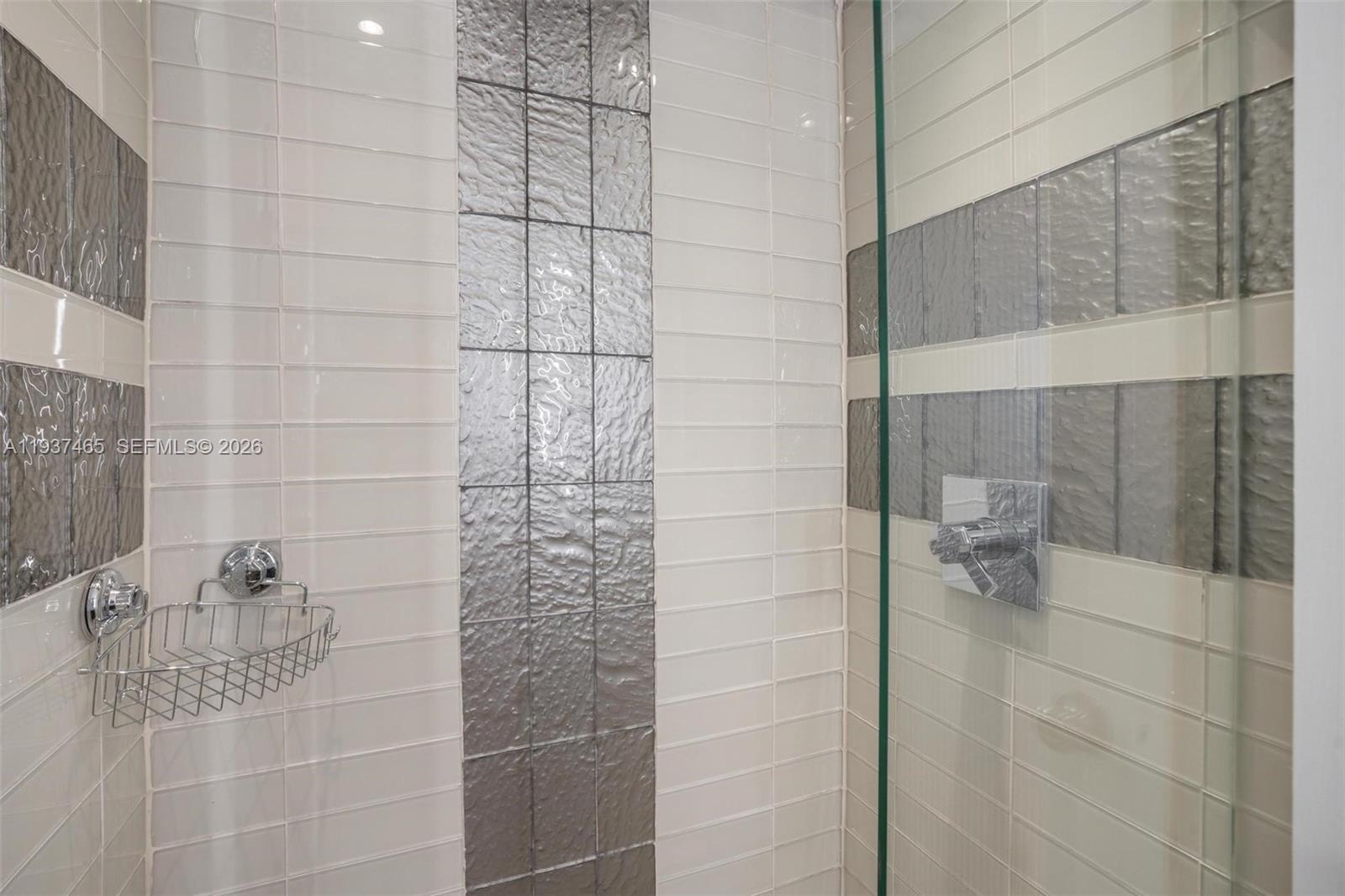 5225 Collins Ave 1221 Property Photo 69