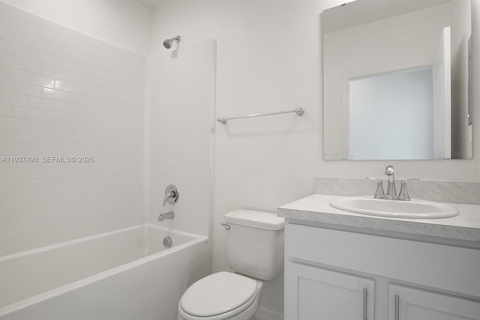 811 Se Seahouse Dr Property Photo 10