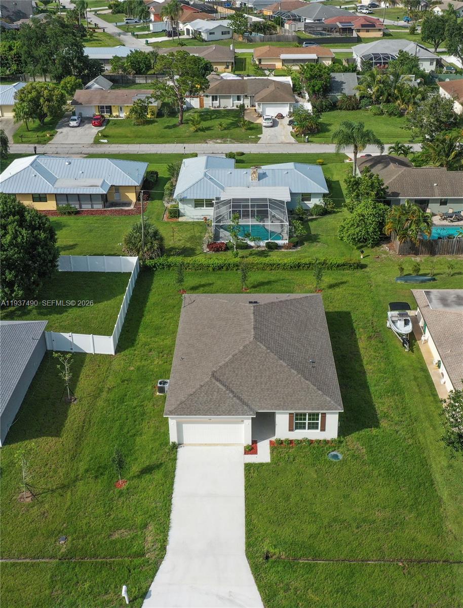 811 Se Seahouse Dr Property Photo 22