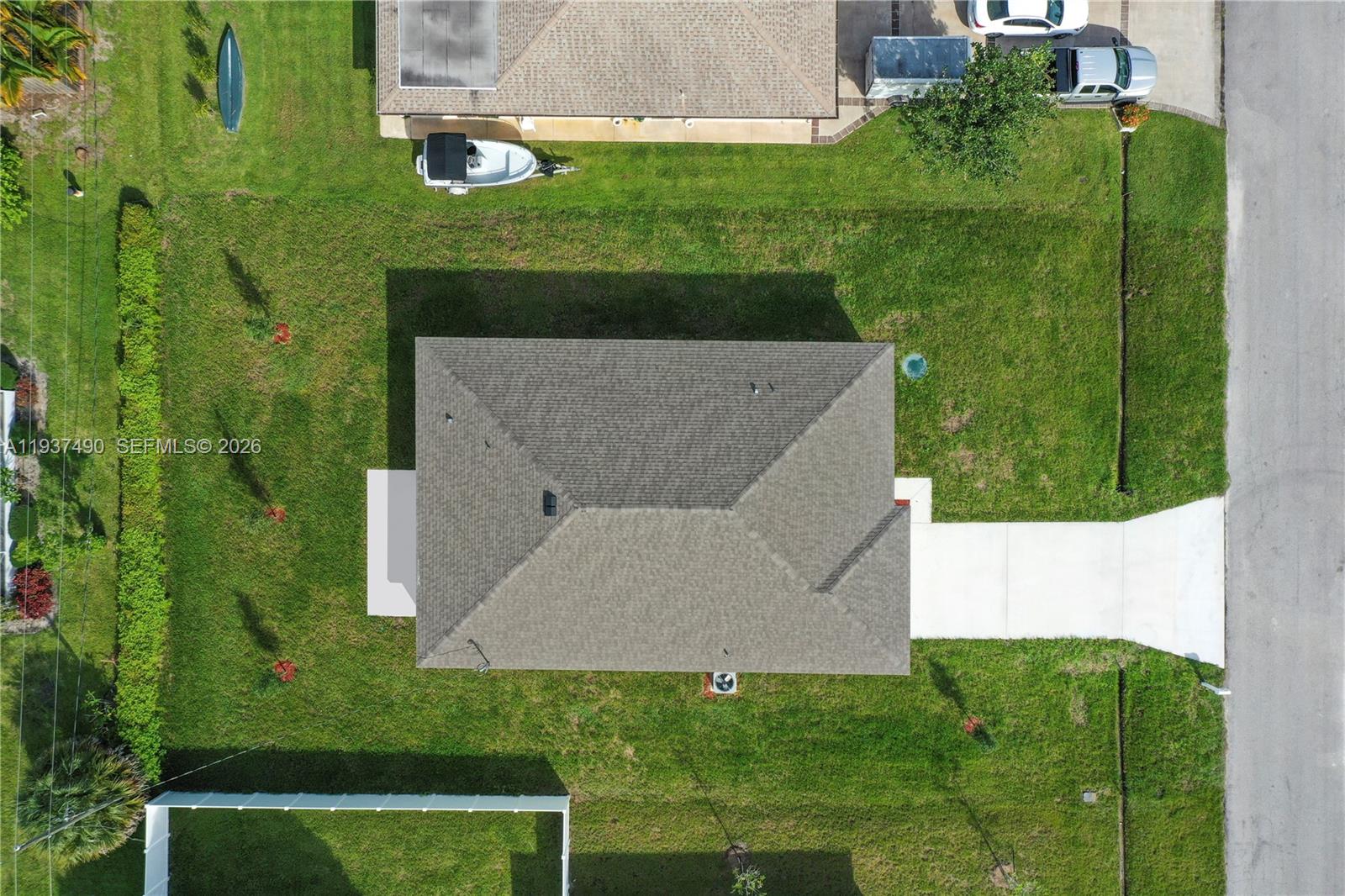 811 Se Seahouse Dr Property Photo 23