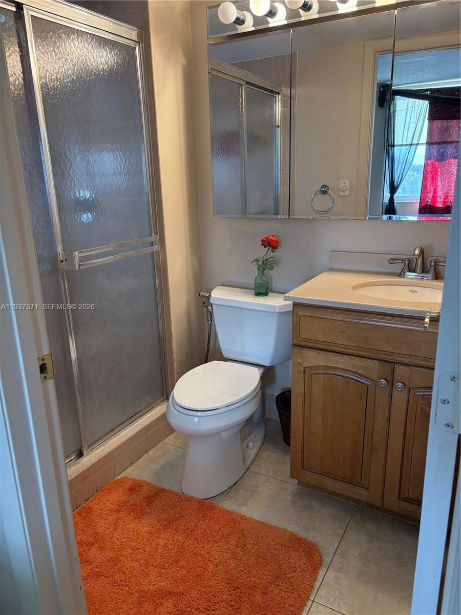 7690 Nw 18th St 408 Property Photo 6