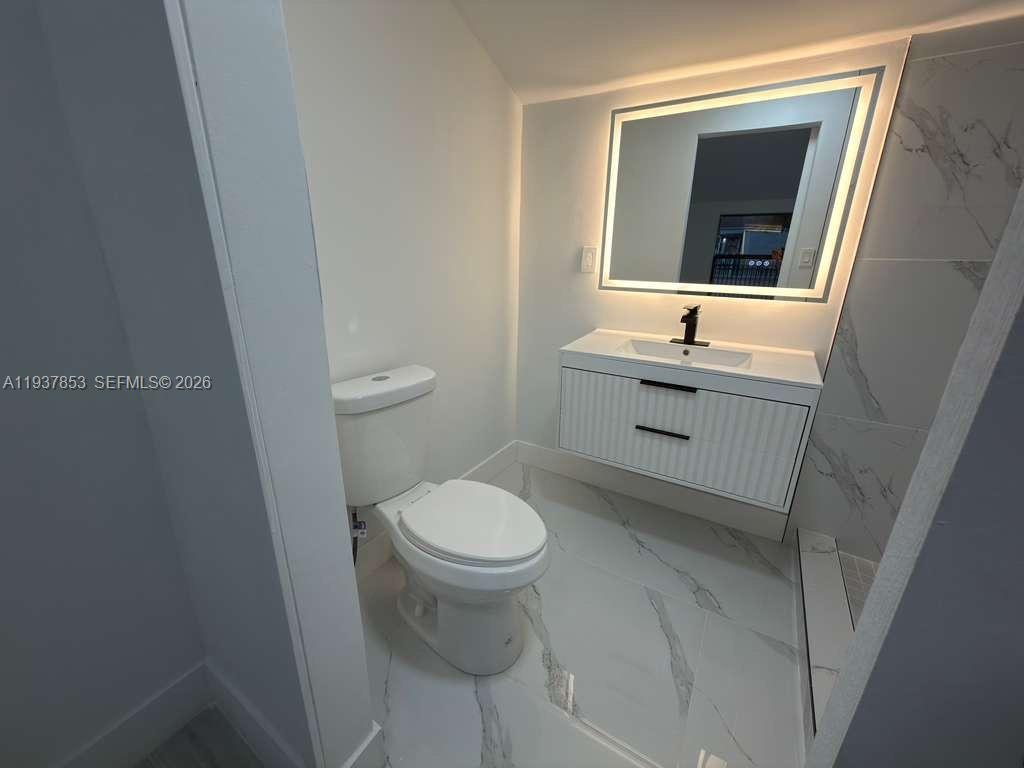 854 Nw 76th St Property Photo 11