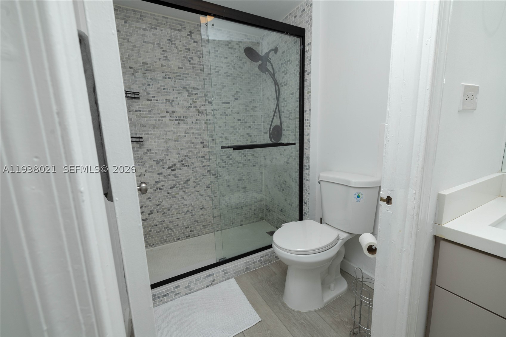 2301 Collins Ave 423 Property Photo 44