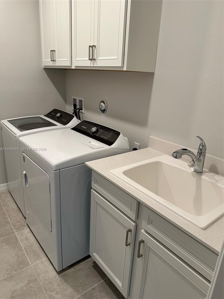 A11938076 Property Photo 15