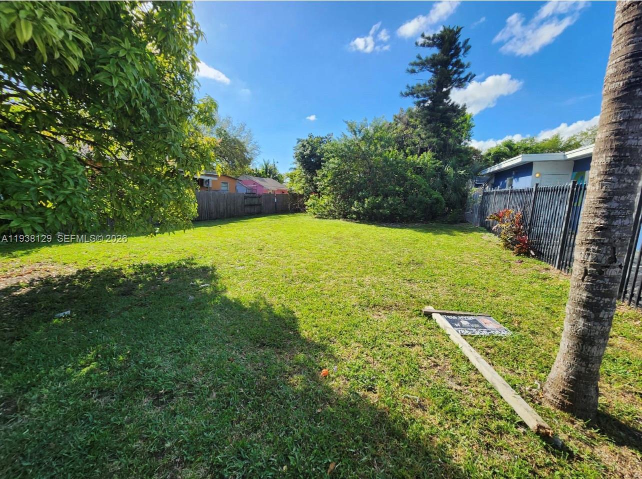 120 Ne 56th St Property Photo 1