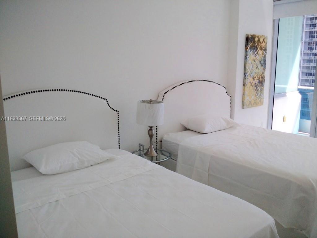 200 Biscayne Boulevard Way 906 Property Photo 9