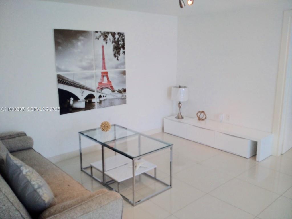 200 Biscayne Boulevard Way 906 Property Photo 13