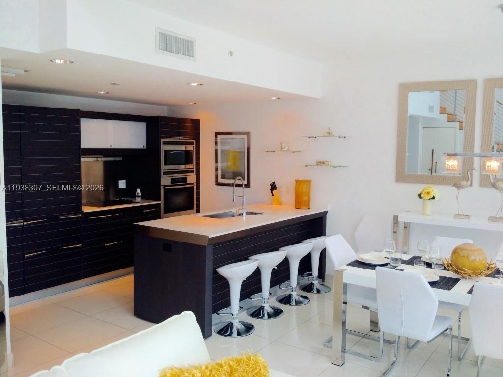 200 Biscayne Boulevard Way 906 Property Photo 27