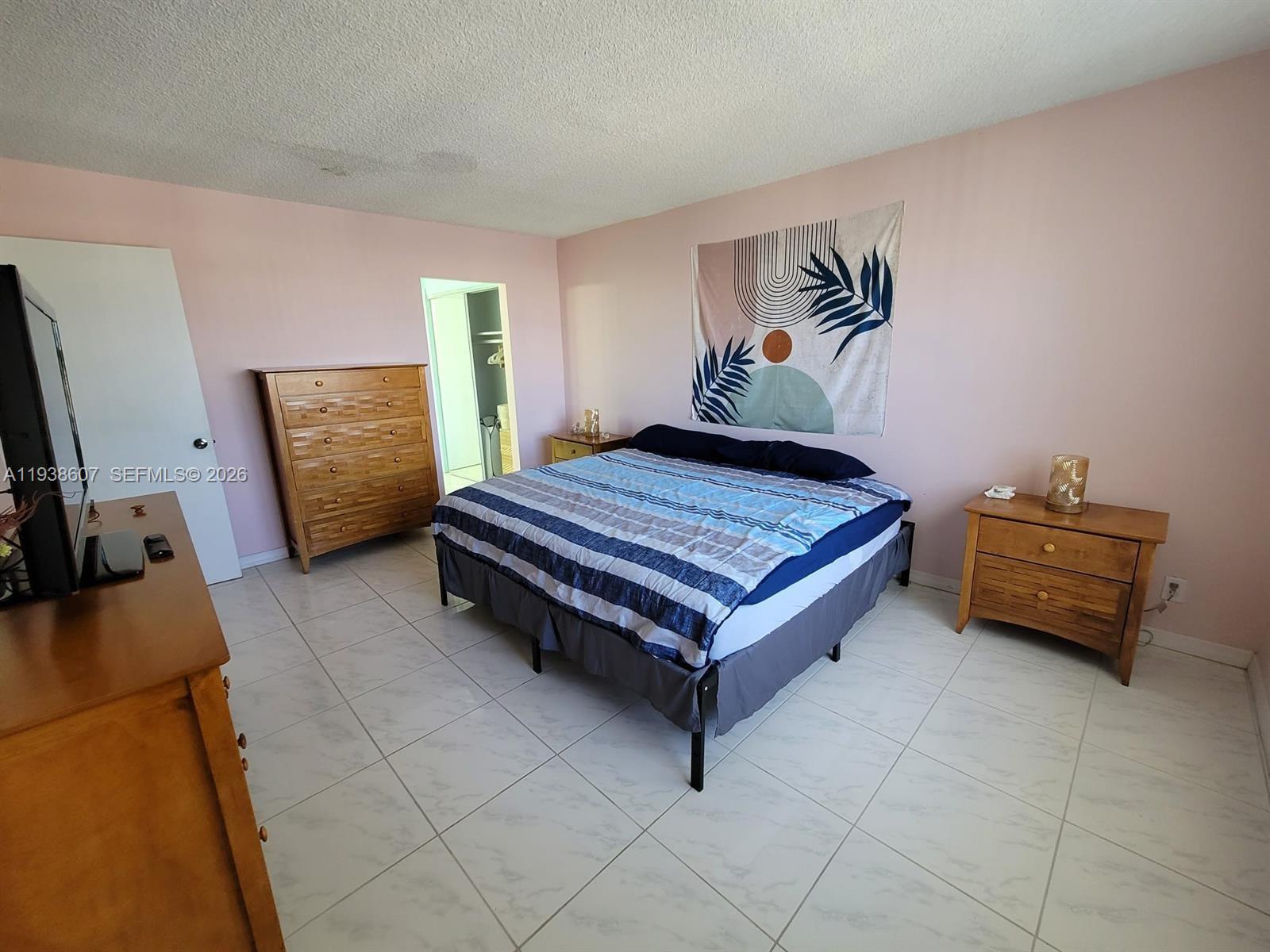 401 Golden Isles Dr 1114 Property Photo 11