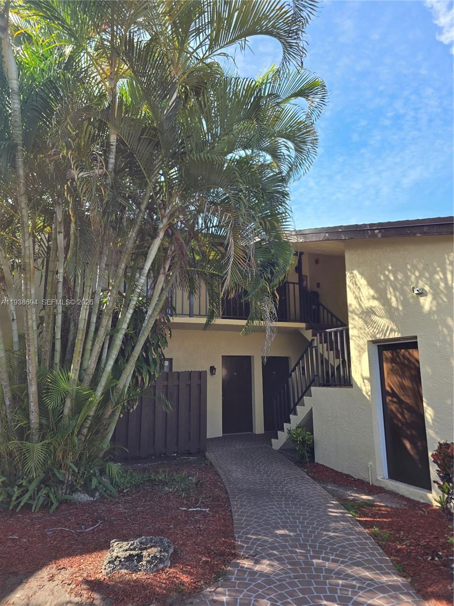 2050 Oleander Blvd 9-206 Property Photo 24