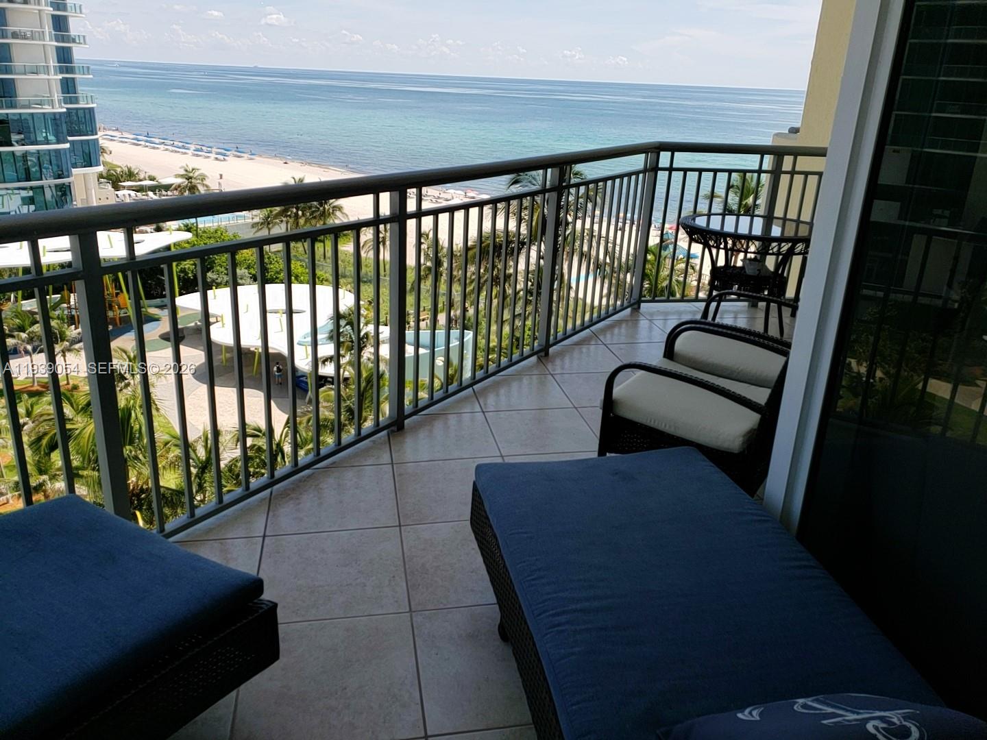17375 Collins Ave 906 Property Photo 2