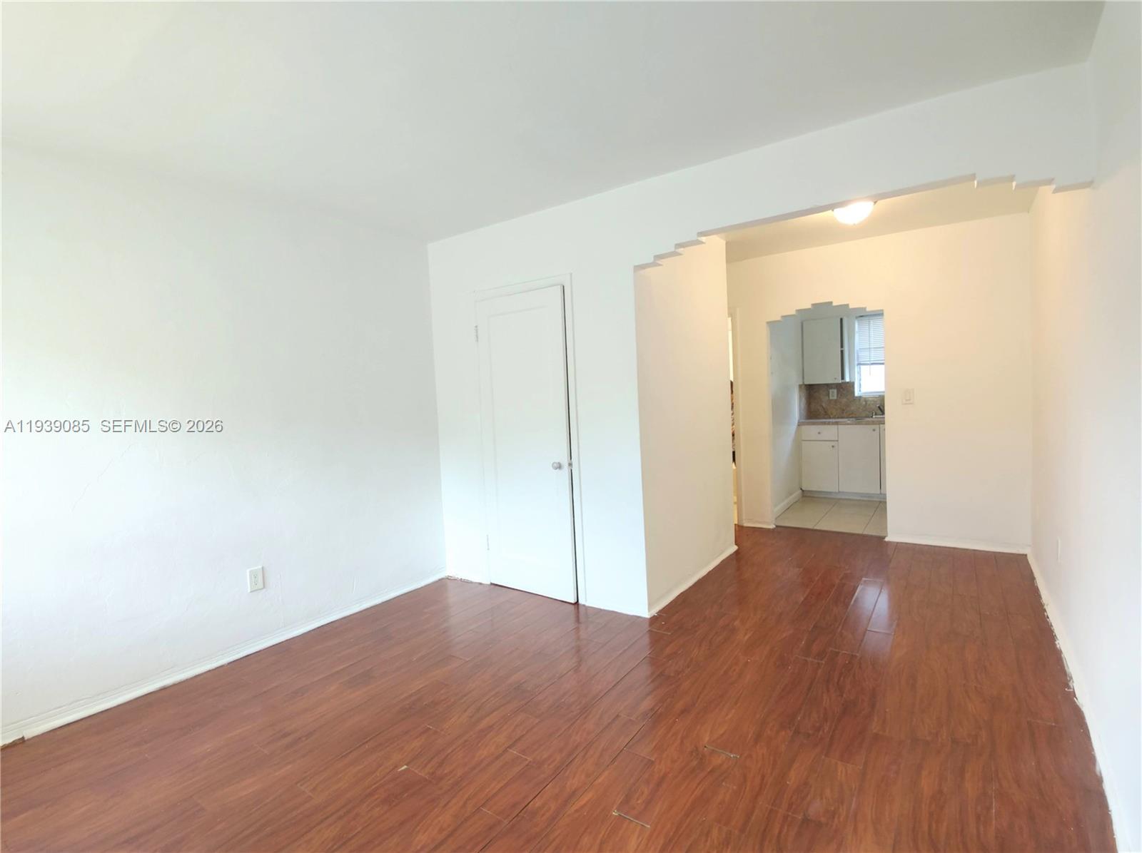 1565 Sw 6th St Property Photo 13