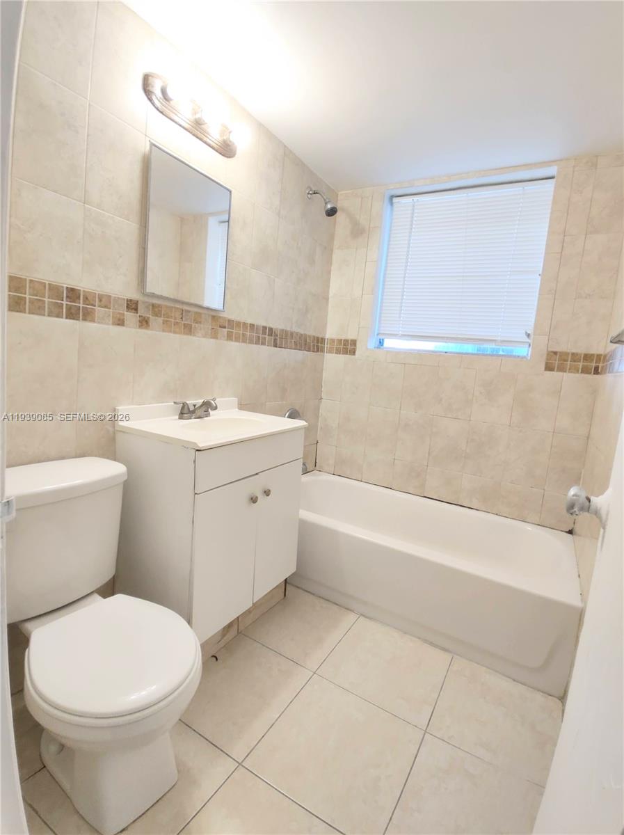 1565 Sw 6th St Property Photo 17