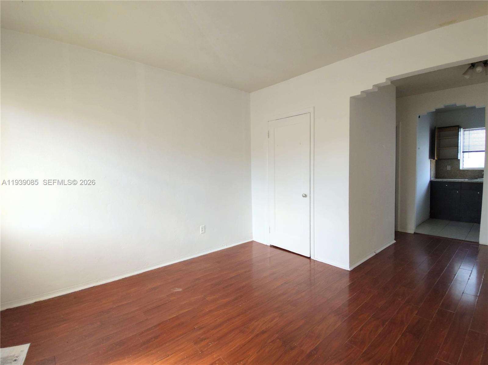 1565 Sw 6th St Property Photo 23