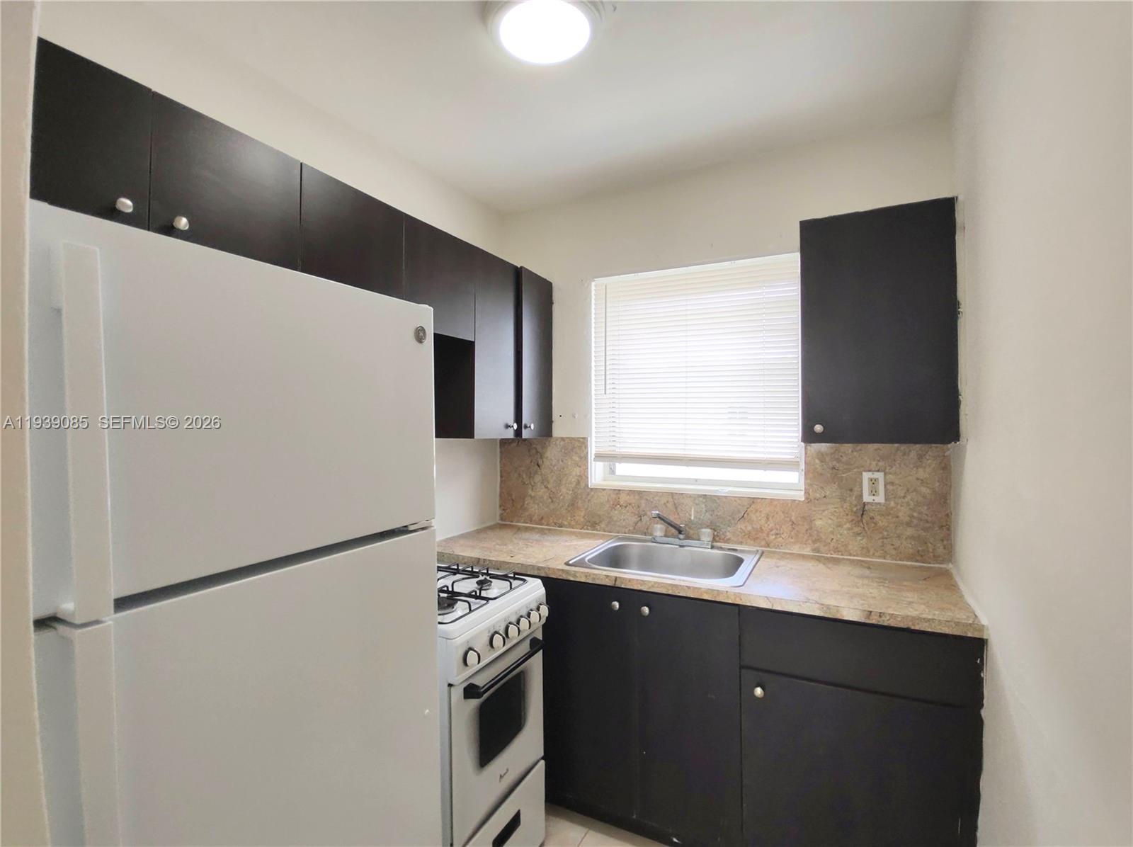 1565 Sw 6th St Property Photo 37