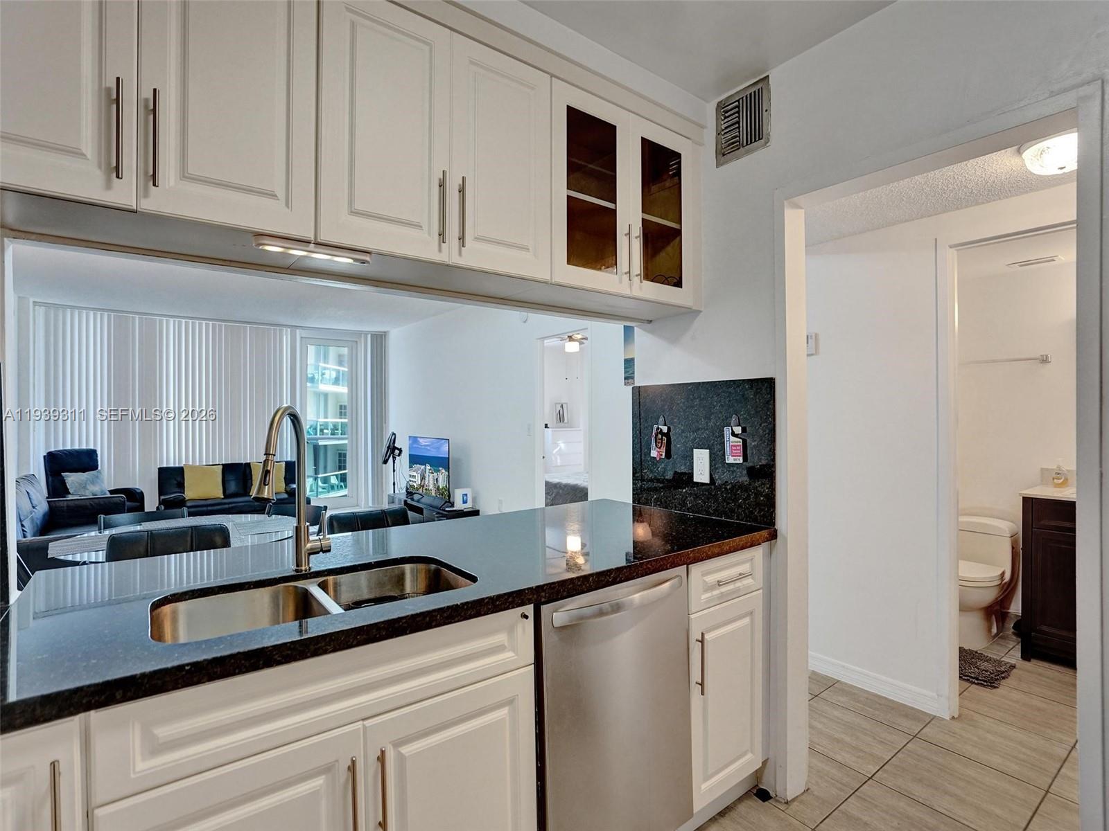 3725 S Ocean Dr 520 Property Photo 19