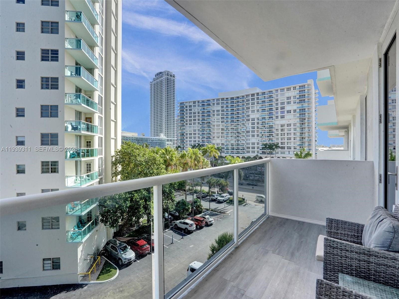 3725 S Ocean Dr 520 Property Photo 25