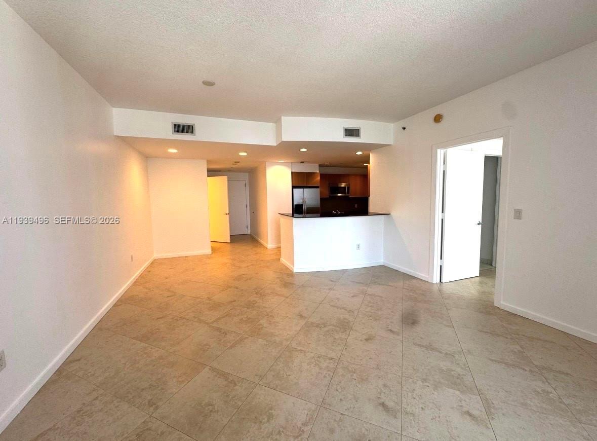 1060 Brickell Av 2603 Property Photo 3