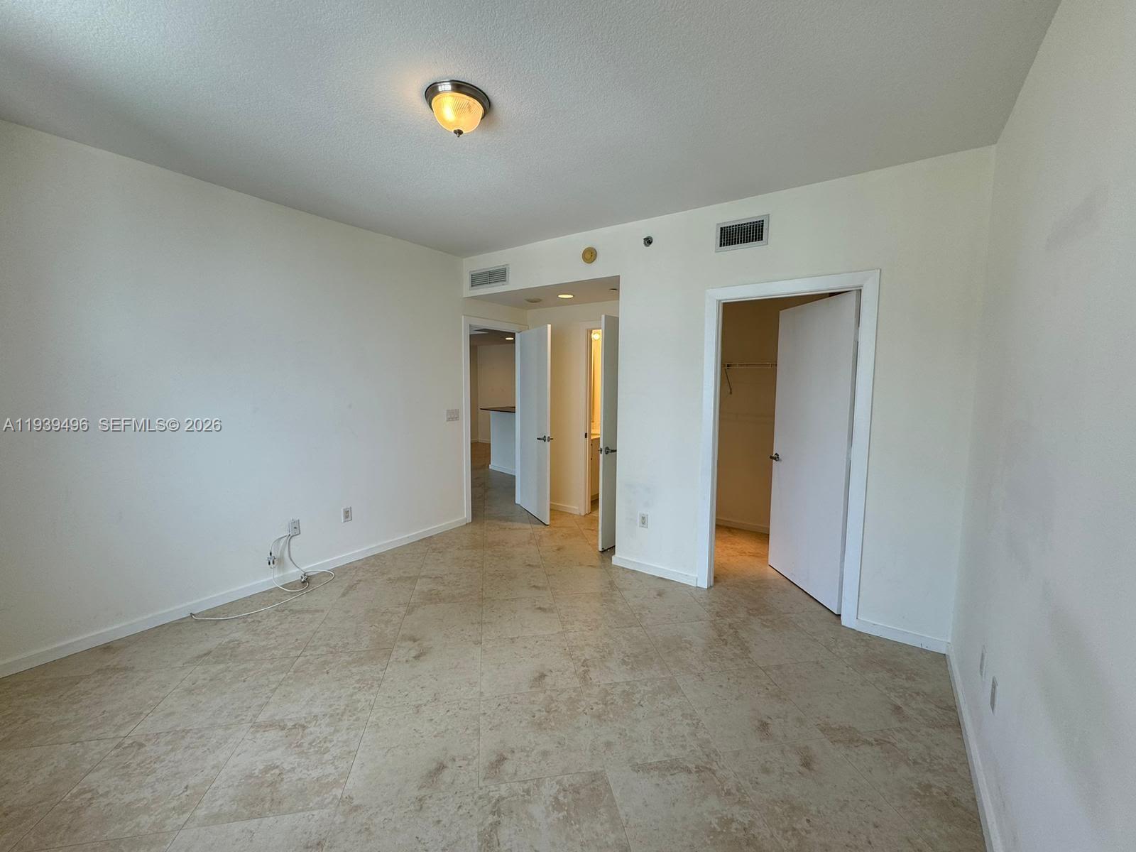 1060 Brickell Av 2603 Property Photo 6