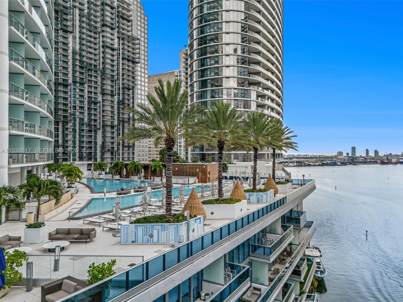 200 Biscayne Boulevard Way 4202 Property Photo 1