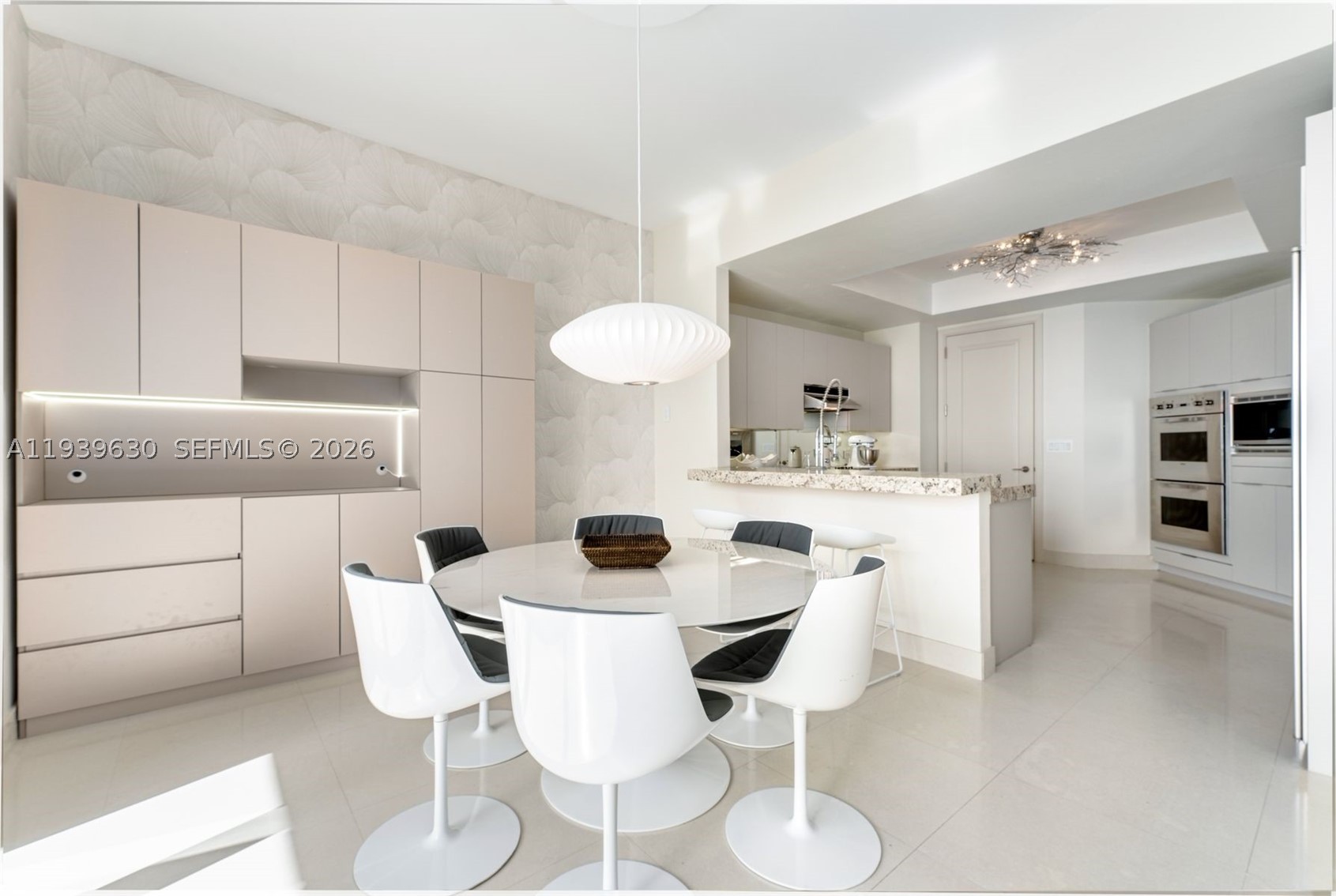 1425 Brickell Ave 56f Property Photo 5