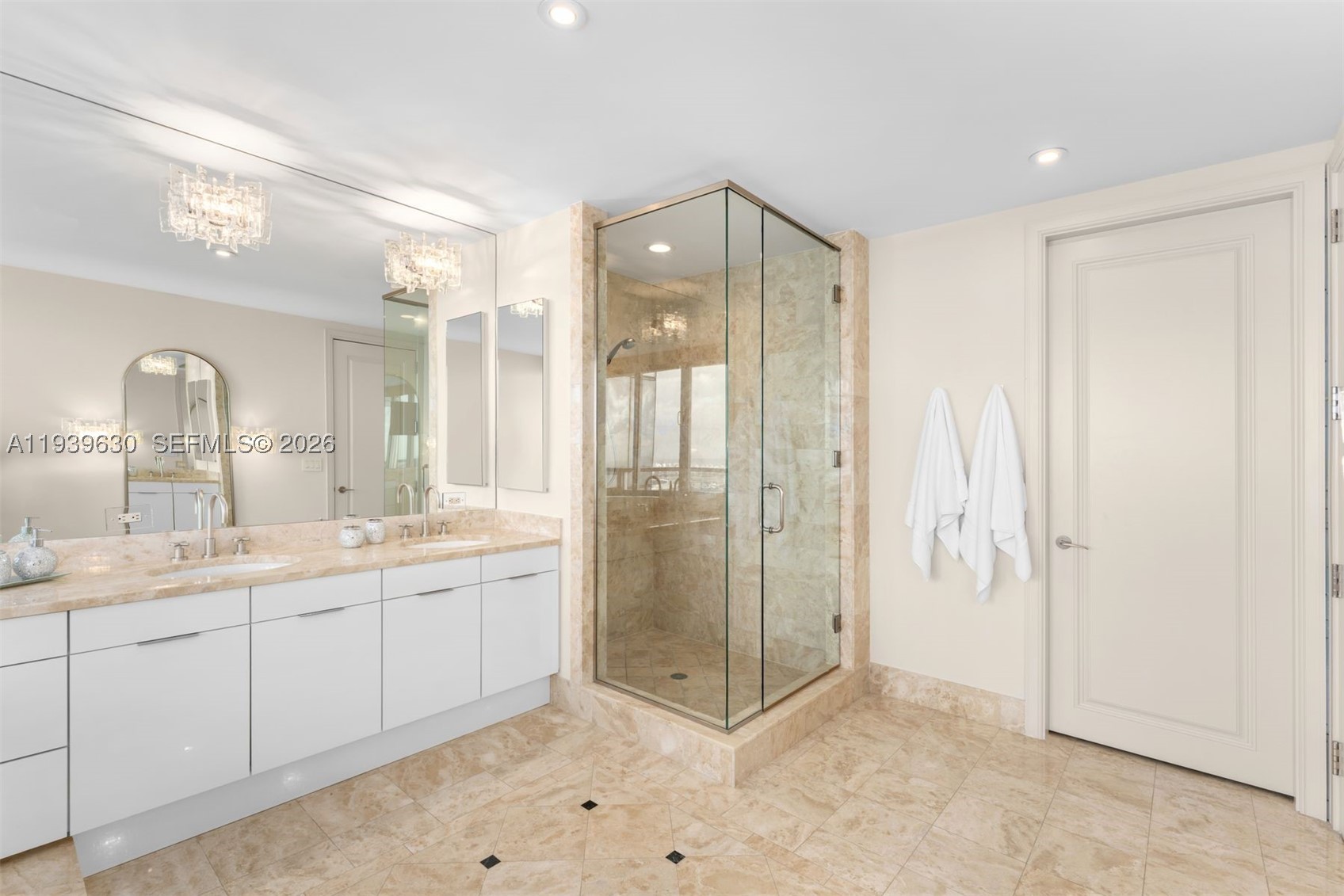 1425 Brickell Ave 56f Property Photo 14