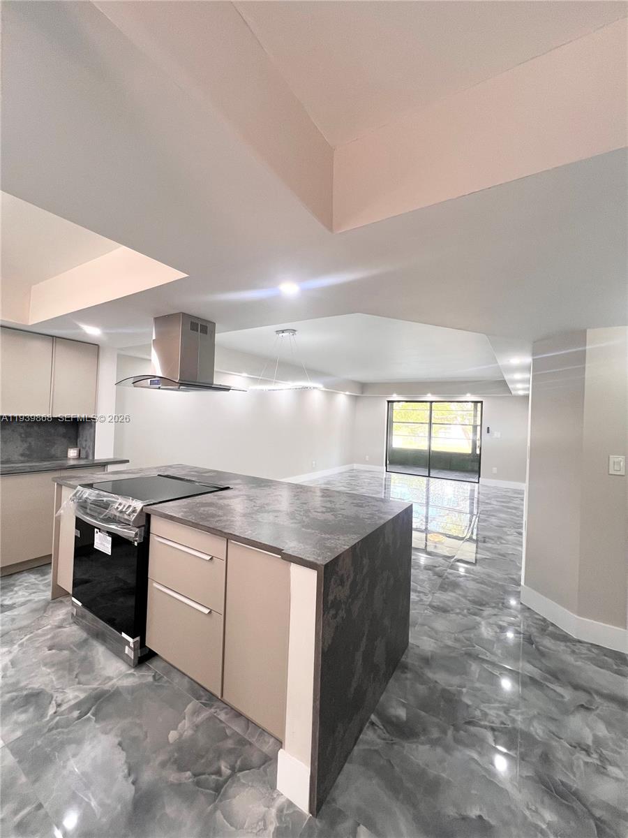 4930 E Sabal Palm Blvd 206 Property Photo 5