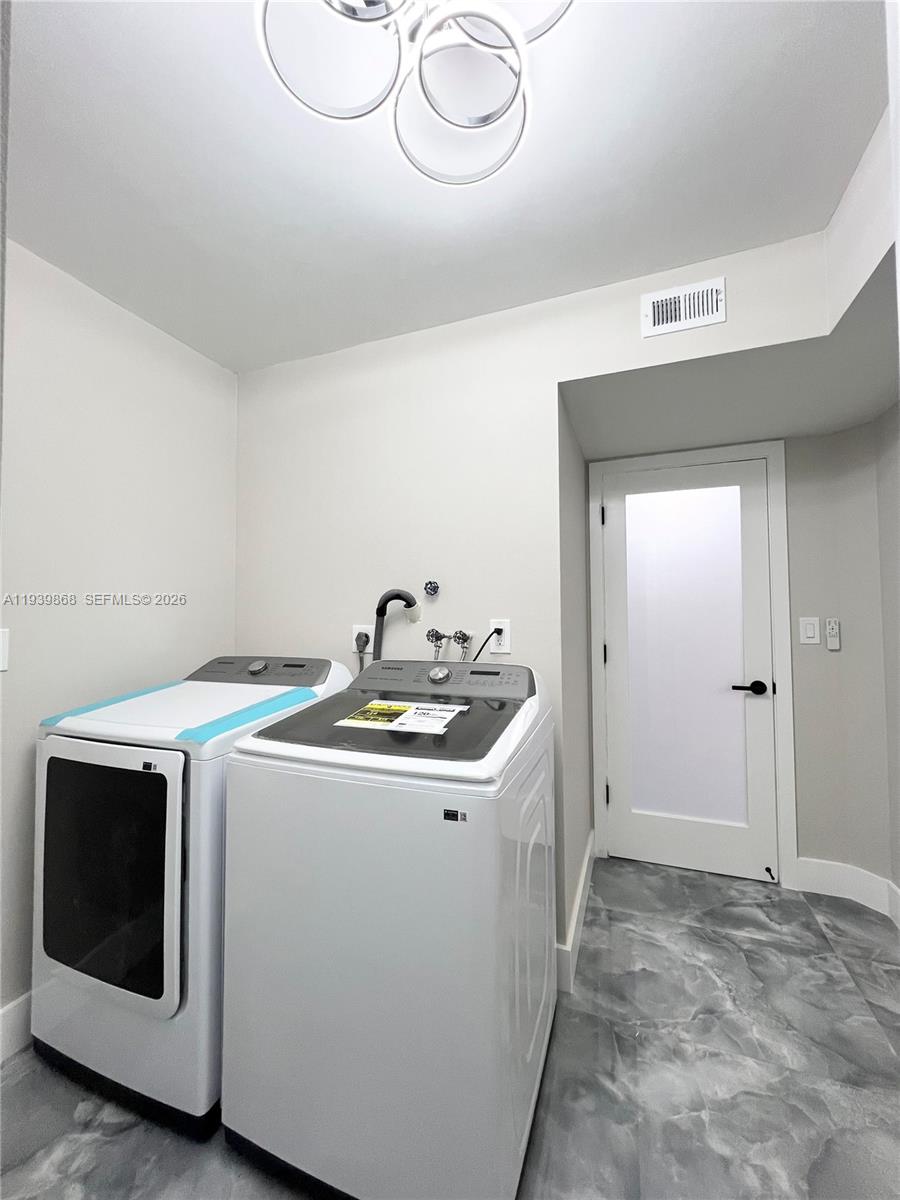4930 E Sabal Palm Blvd 206 Property Photo 27