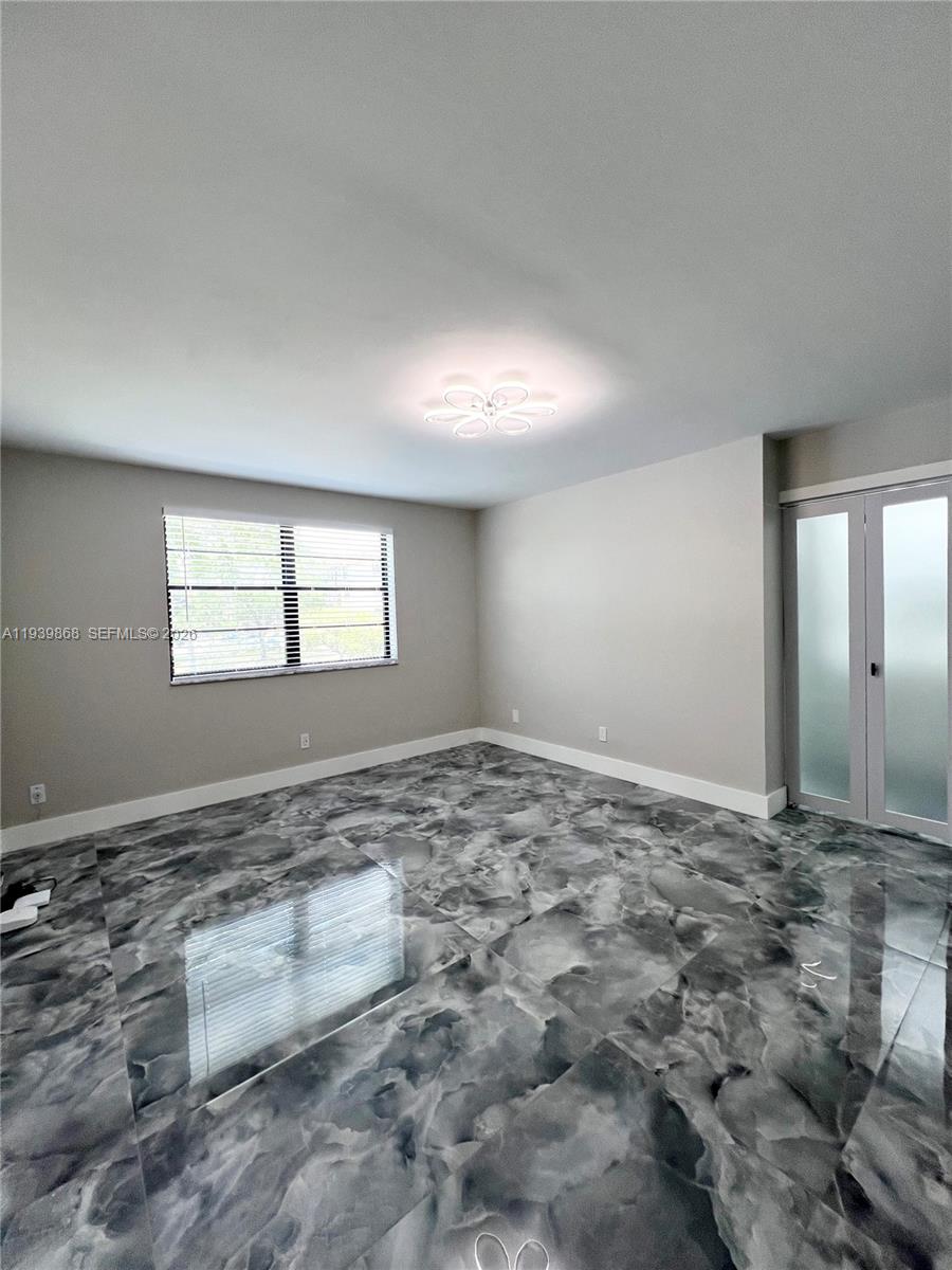 4930 E Sabal Palm Blvd 206 Property Photo 28