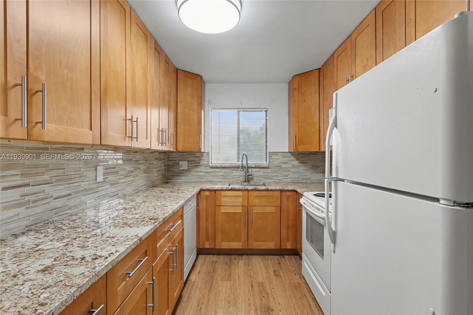 7552 Ashmont Cir 310 Property Photo 13