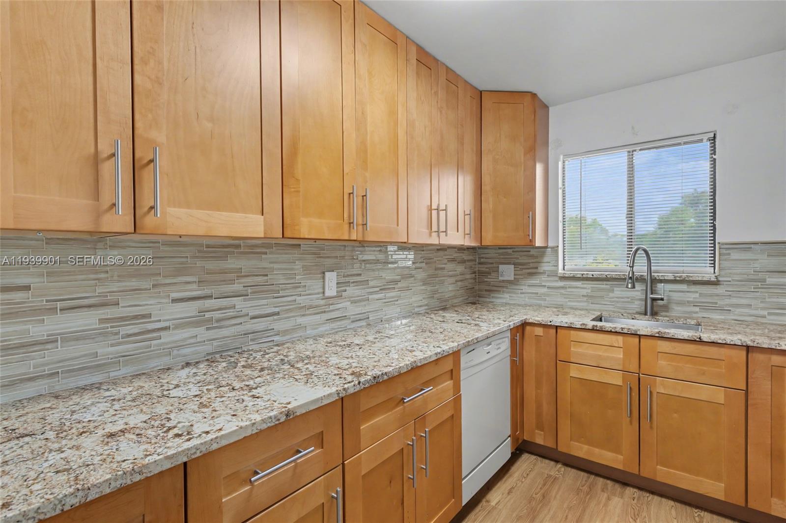 7552 Ashmont Cir 310 Property Photo 14